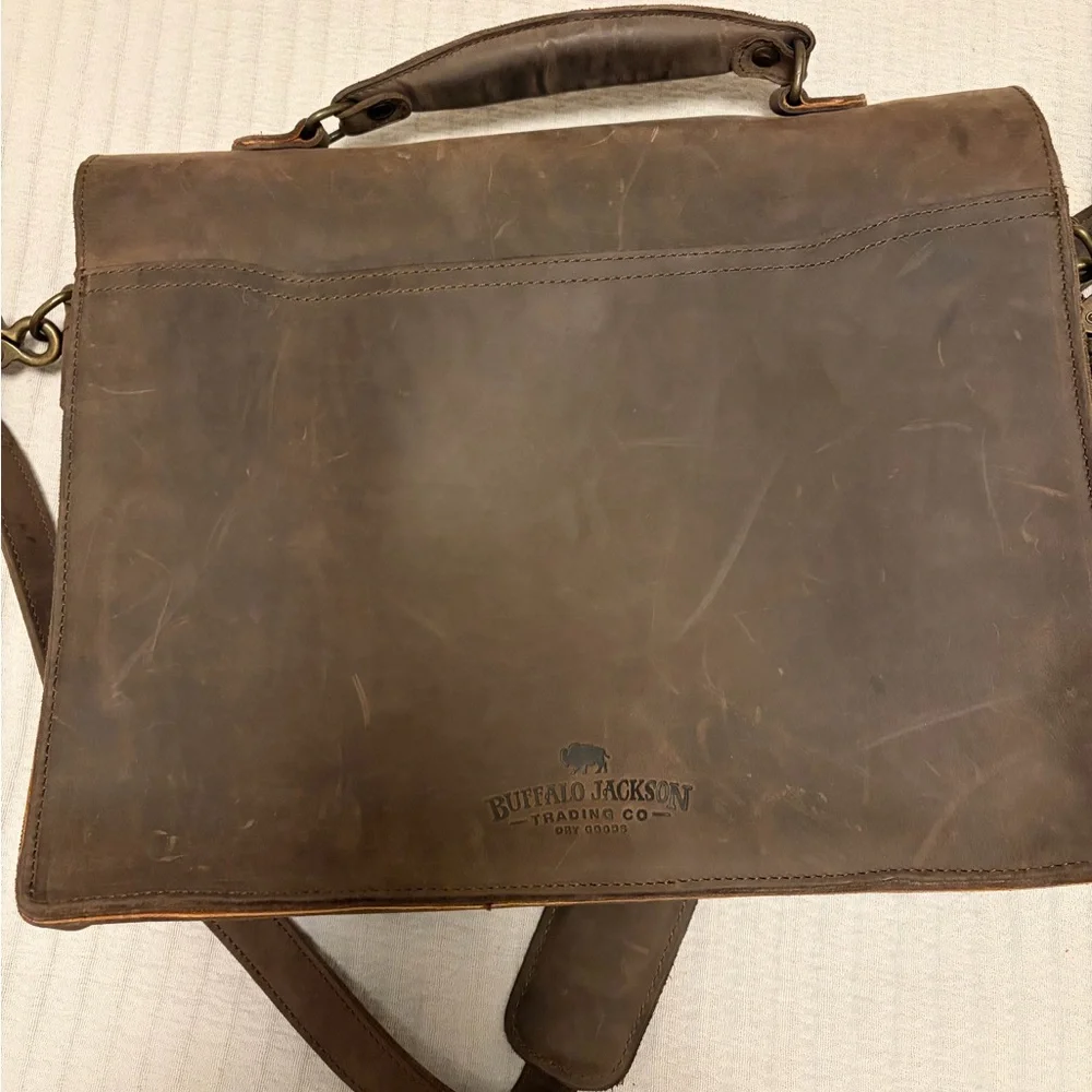 Elegant Brown Leather Messenger Bag for Men